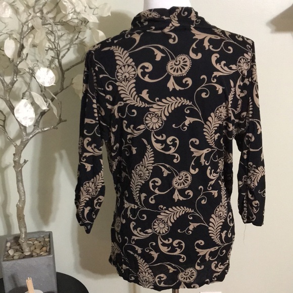 KAREN KANE FRONT WRAP TOP - Picture 5 of 5